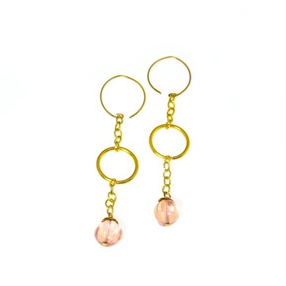 Gold earrings, chain earrings, pink earrings - Picture 1 of 1